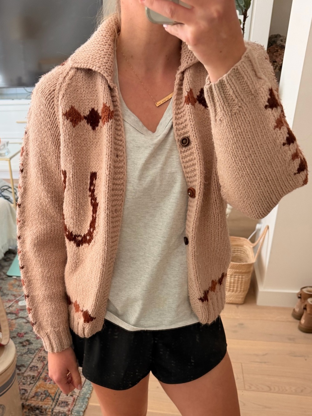 vintage handmade cowichan style sweater - Picture 7 of 7